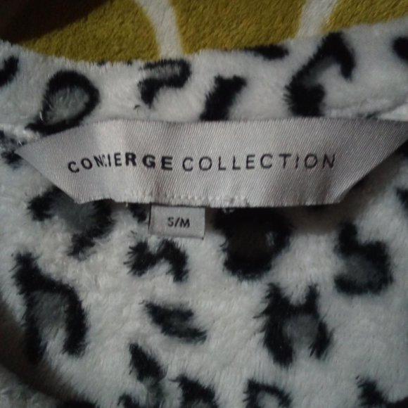 Concierge Collection - Picture 2 of 3